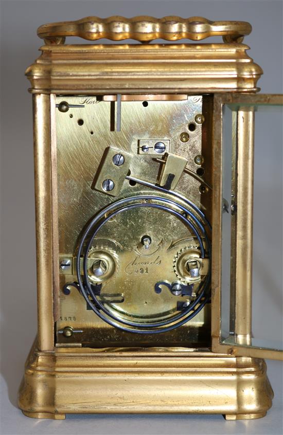 An early 20th century brass gorge cased carriage clock, 5.25 excl. handle.